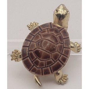 Vintage Turtle Brown Shell Goldtone Brooch Pin
